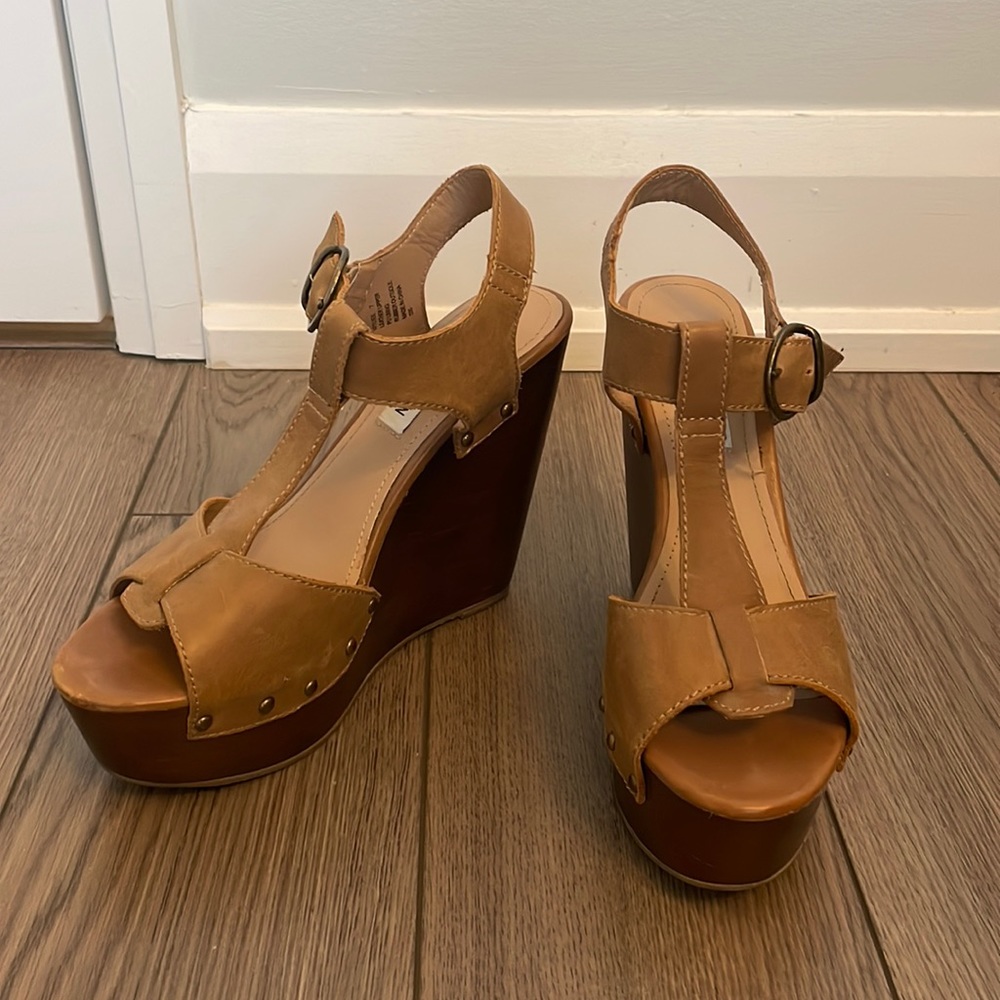 Steve Madden brown wedge heels